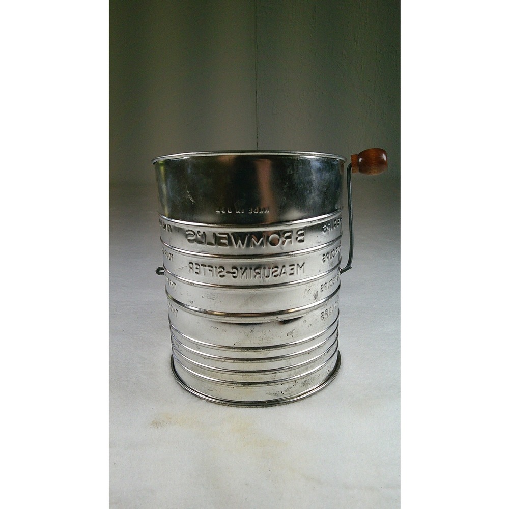 Vintage Bromwells Measuring Sifter Hand Crank Flour Sifter Wood Knob Made in USA